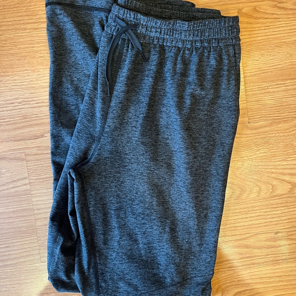 Womens cloud knit Outdoor Voices Jogger - Medium